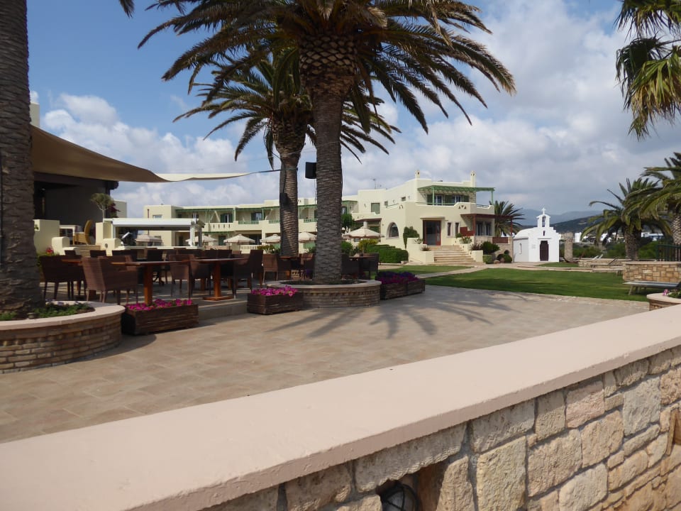 Außenansicht Hotel Finikas