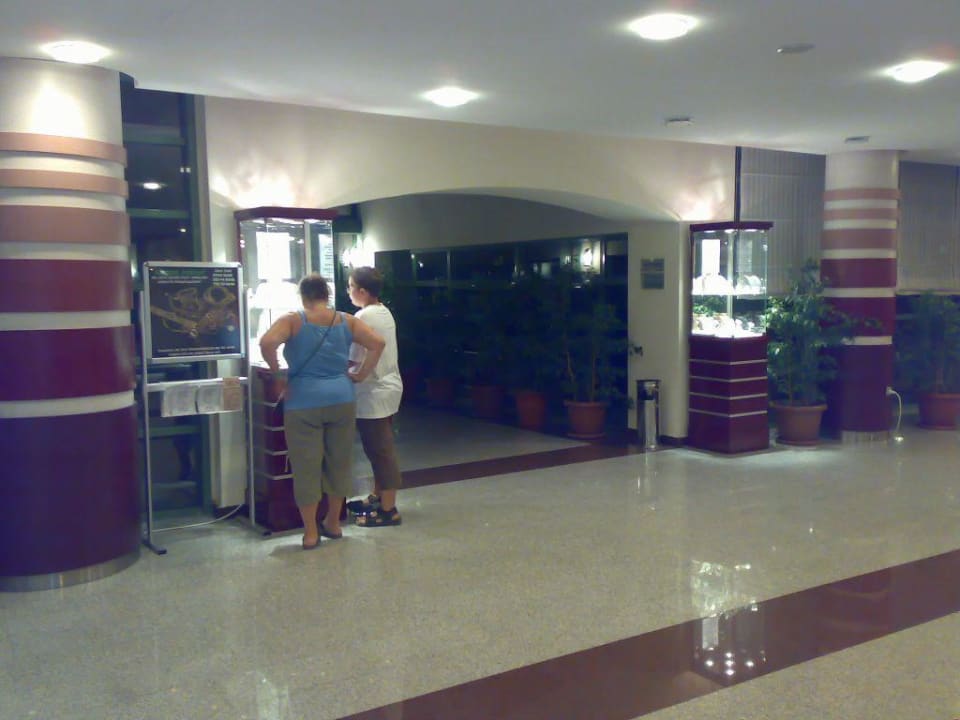 Lobby VONRESORT Golden Coast