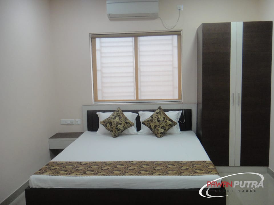 Deluxe Room Pawan Putra Guest House