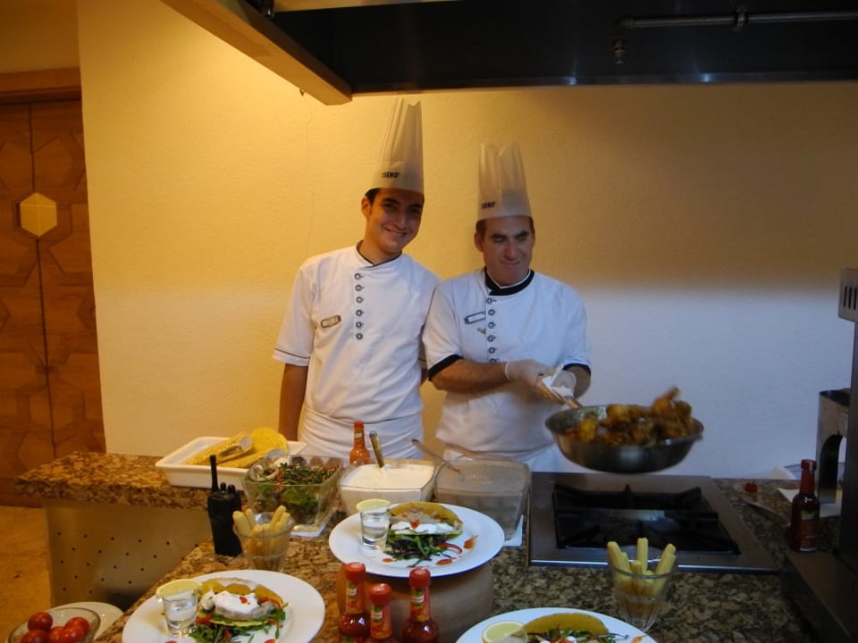 Chefkoch warme Speisen TUI BLUE Seno - Adults Only