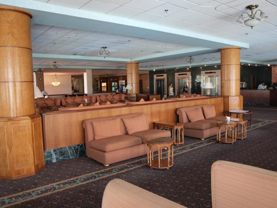 Lobby Hilton Garden Inn Ras Al Khaimah