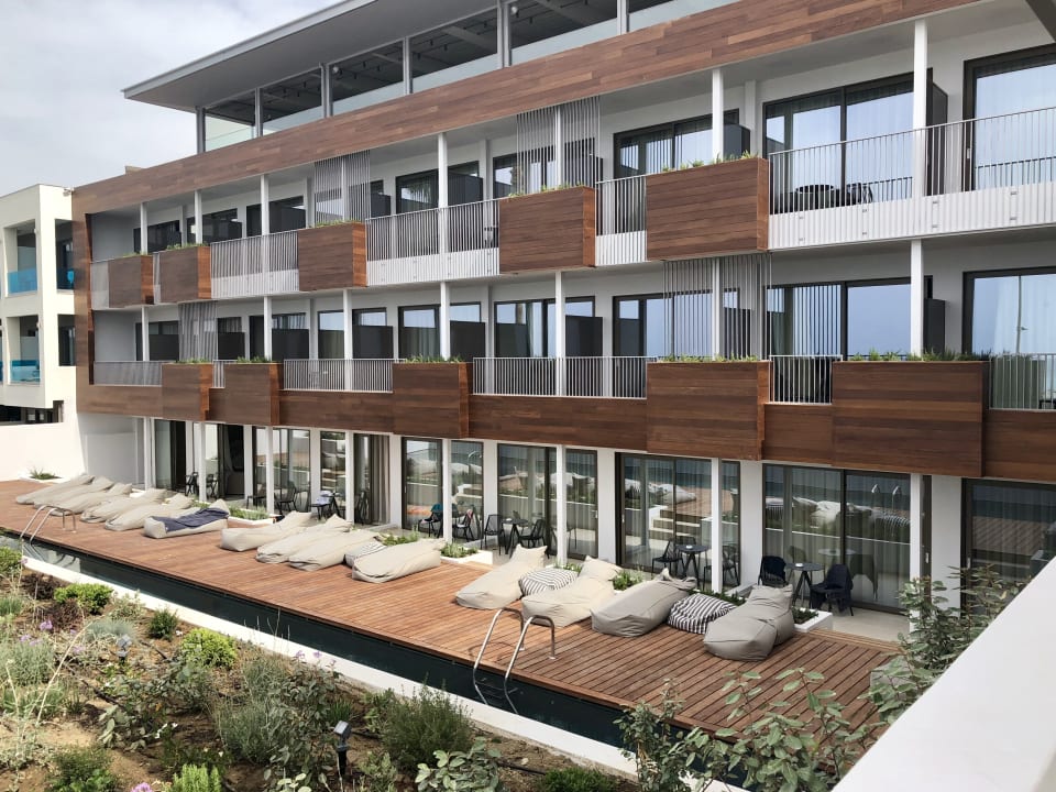 Außenansicht Ikones Seafront Luxury Suites