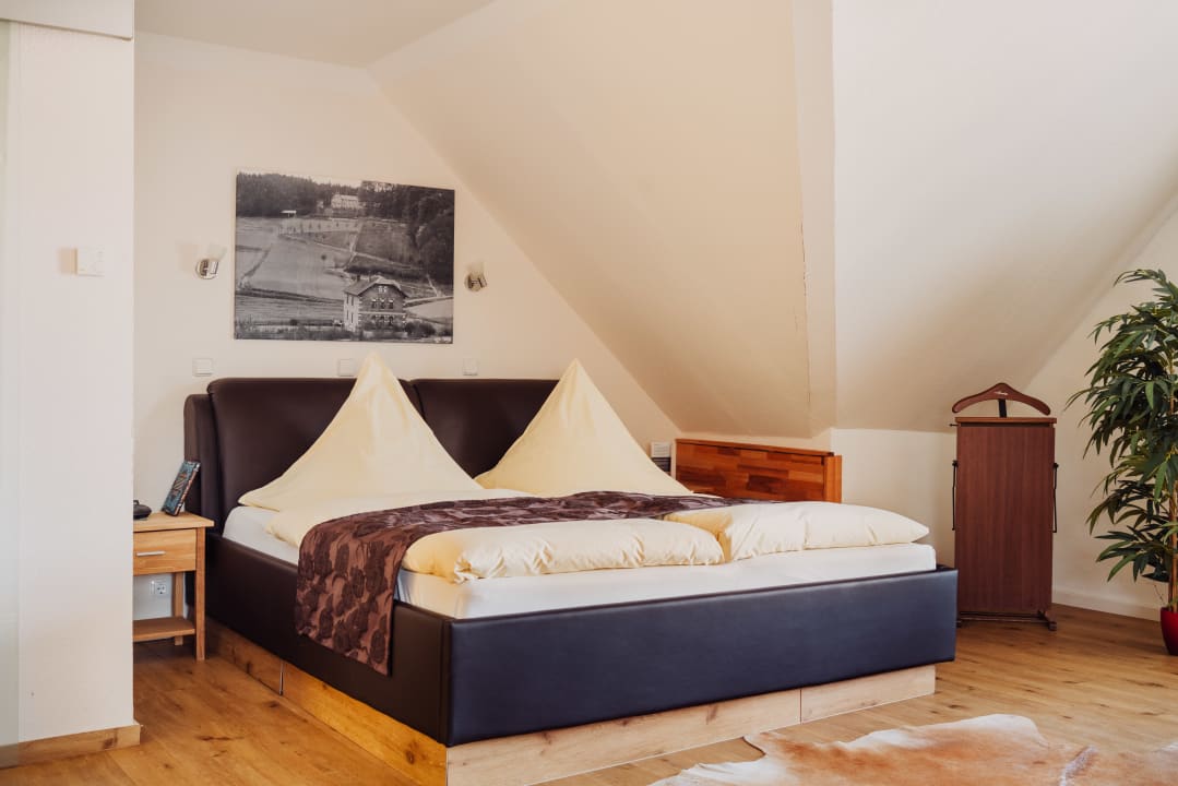 Zimmer Hotel Restaurant 7 Berge am Schlehberg