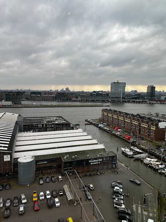 Ausblick Holiday Inn Express Amsterdam - North Riverside