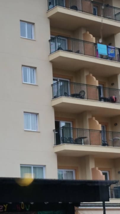 Unsere ausicht vom zimmer auf dem poolbereich . Aparthotel Can Picafort Palace