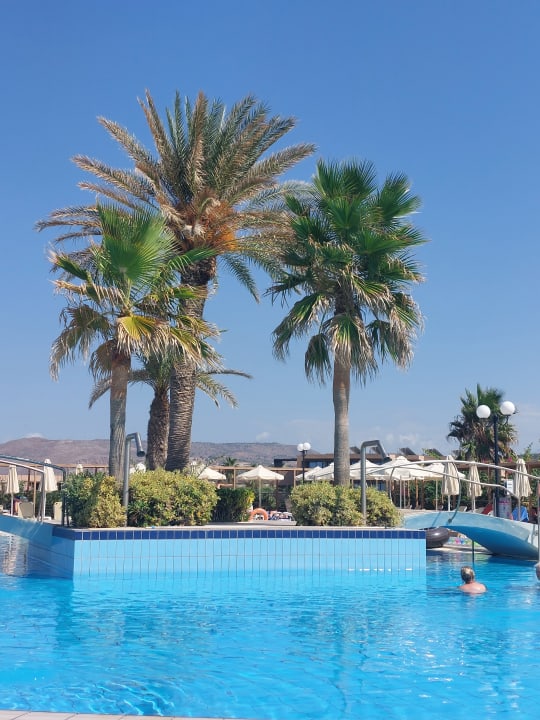 Pool Hydramis Palace Beach Resort