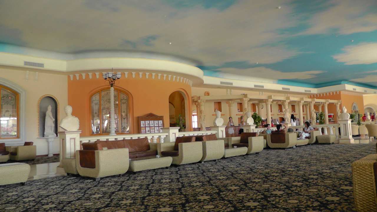 Lobby Hotel Titanic Palace