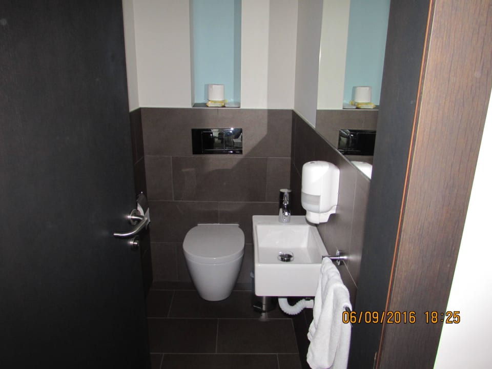 Toilette Atlantica Plimmiri