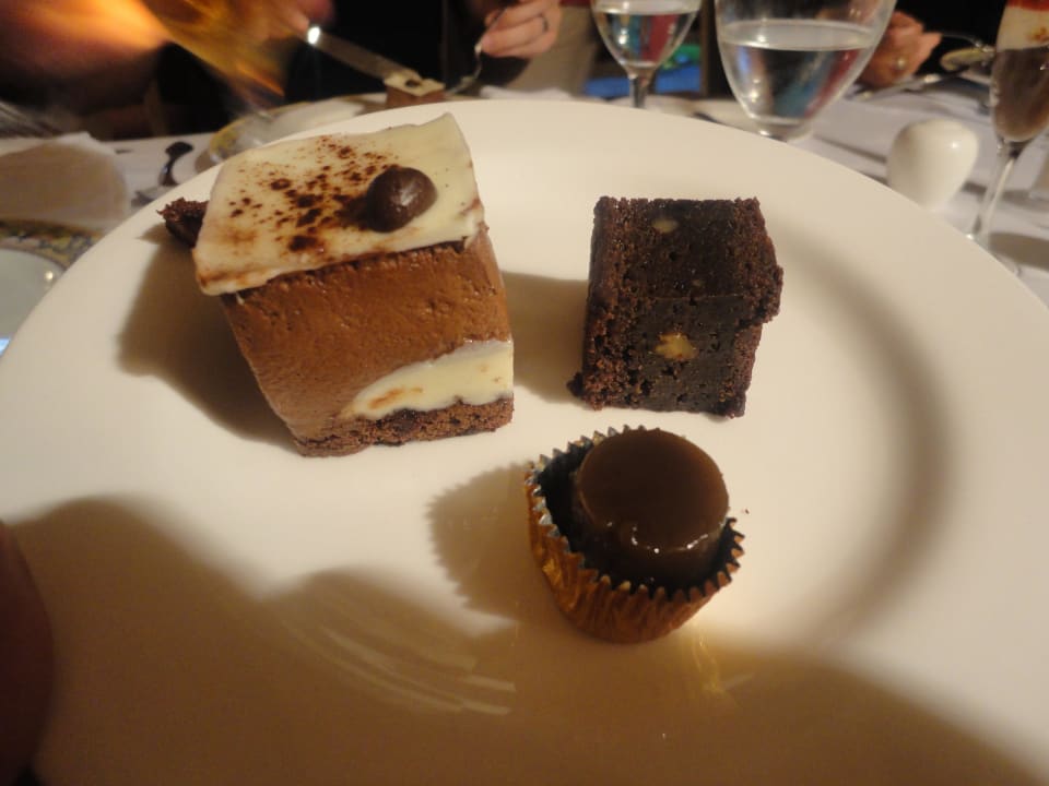  Vom Büffet. Lago Garden