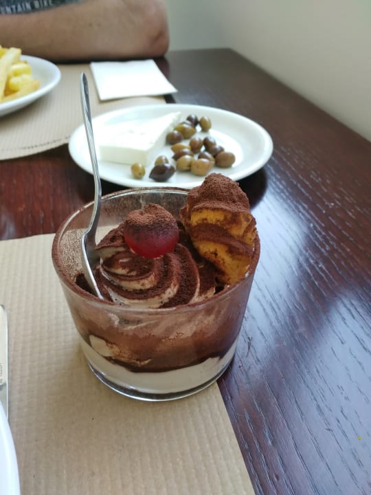 Gastro Hotel Magda CLUB