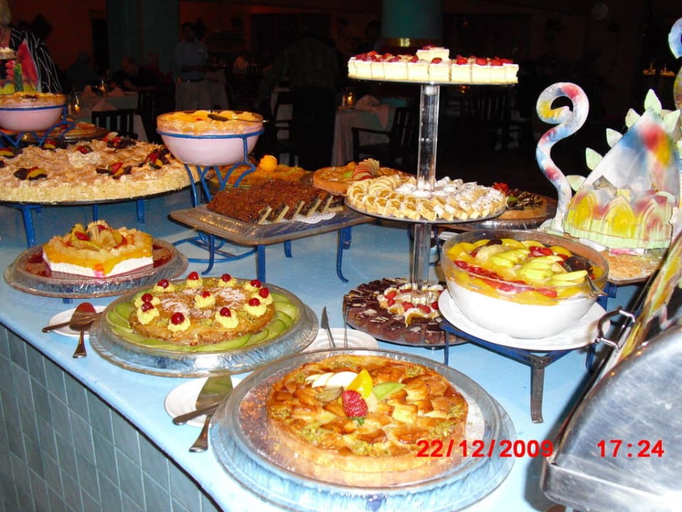 Kleiner Teil des Kuchenbuffet Giftun Azur Resort