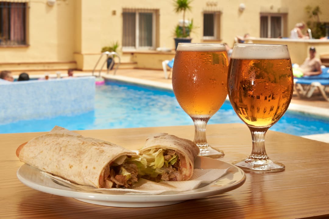 Pool Hotel Caribe Youth Only