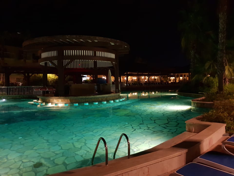 Pool Club Grand Aqua