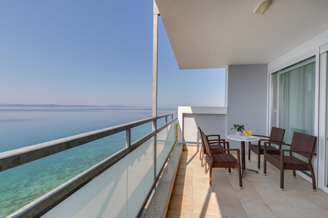 Zimmer Hotel Pinija