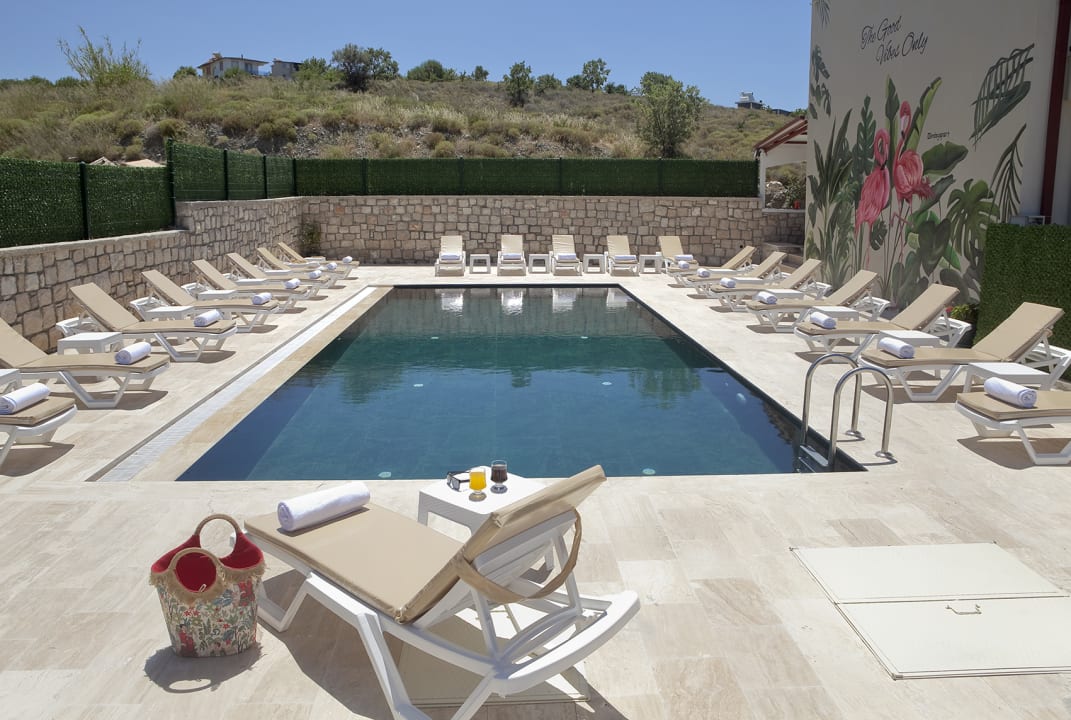 Pool İNDAĞ APART AİLE Oteli