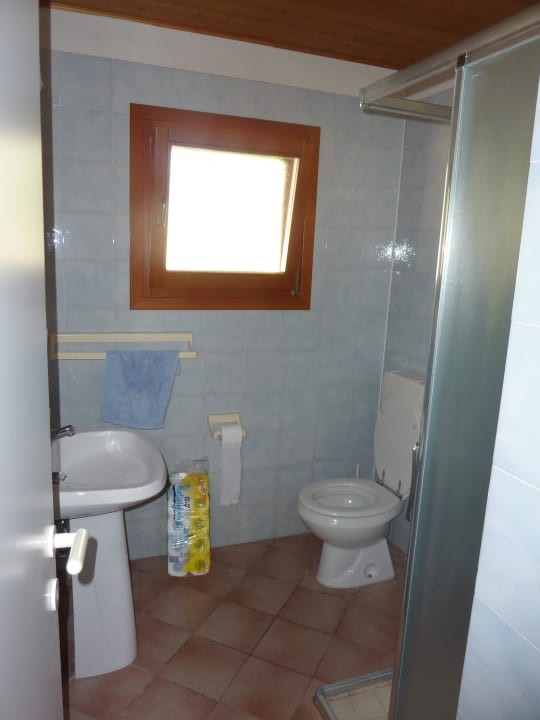 Bad und WC, sehr sauber!! Belvedere Pineta Camping Village