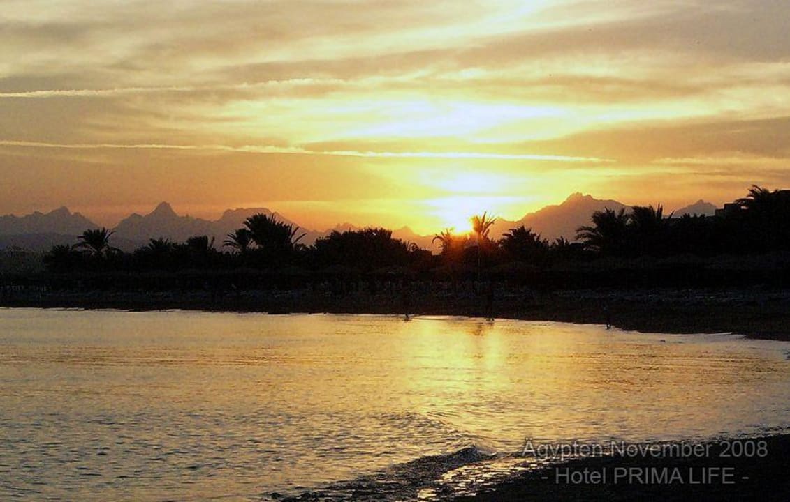 Sonnenuntergang am Strand Prima Life Makadi Resort
