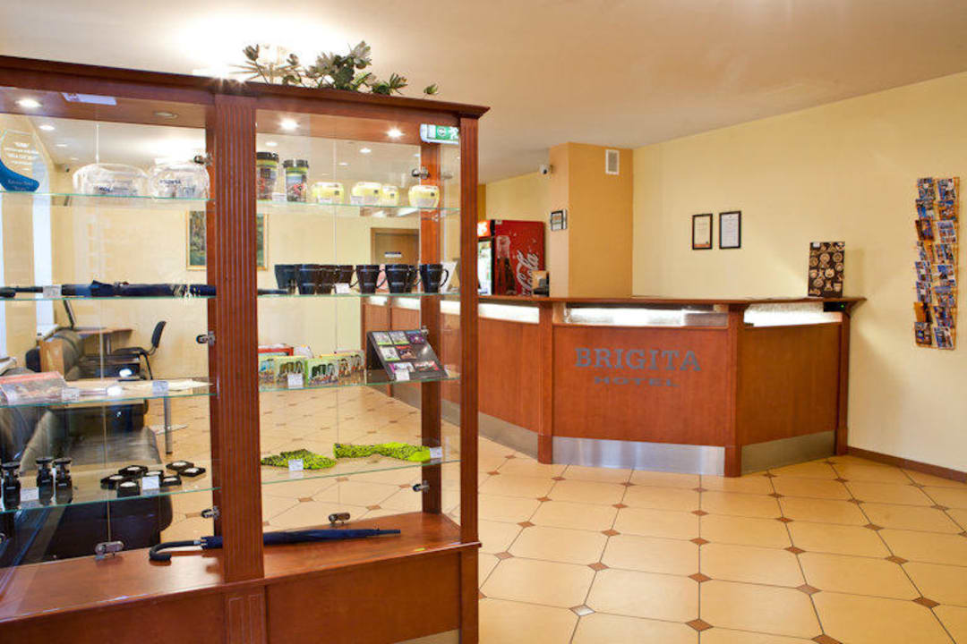 Reception area Kolonna Hotel Brigita