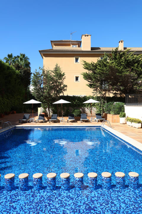 Pool Apartamentos Jade