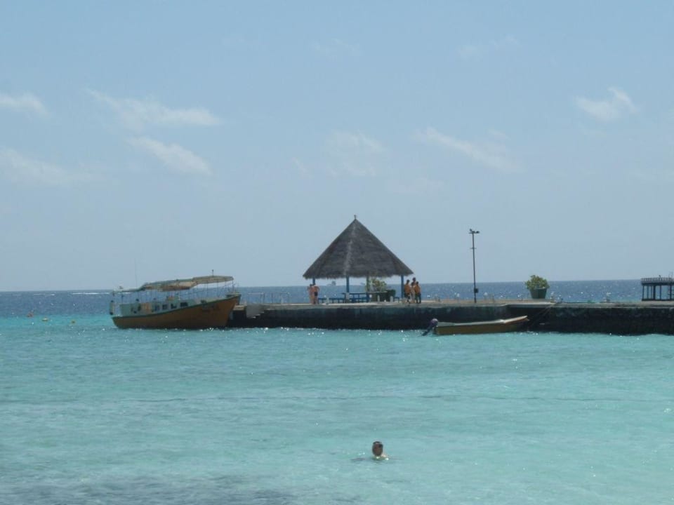 Blick zum Pier Summer Island Maldives