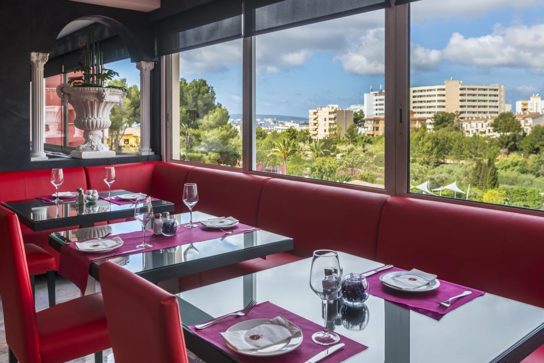 Restaurant Sallés Hotel Marina Portals