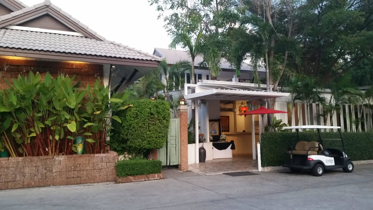 Eingang des Hotels Laksasubha Hua Hin