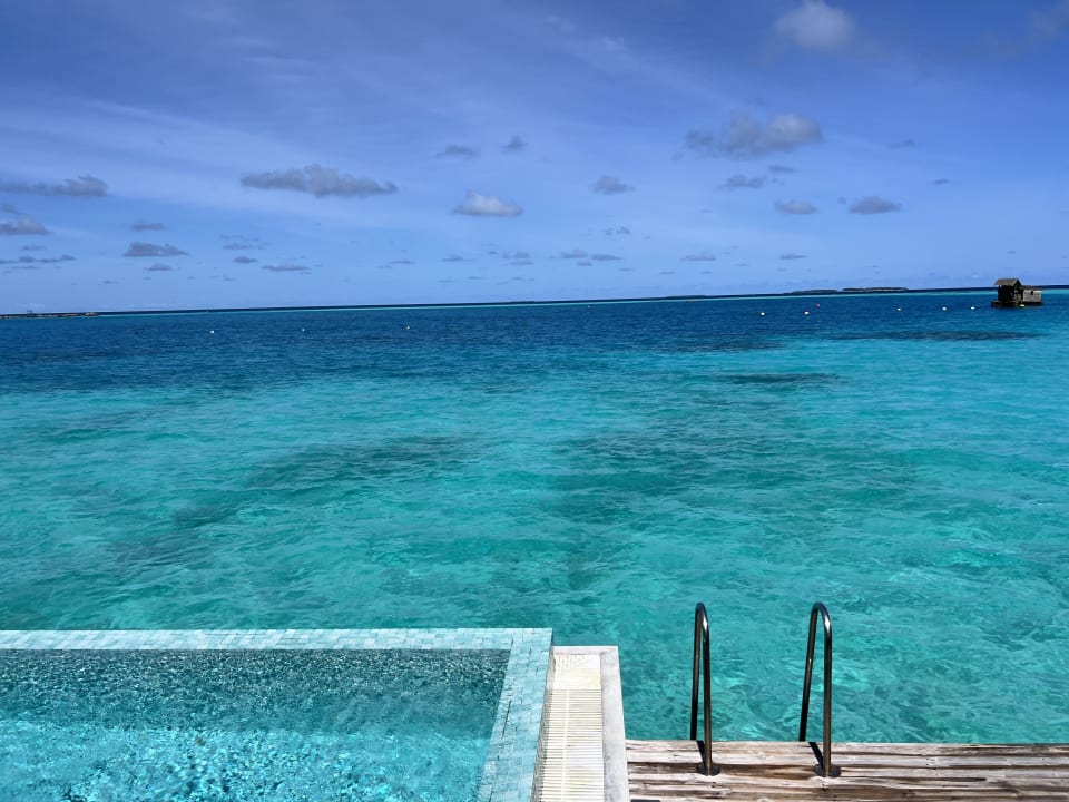 Zimmer Sun Siyam Iru Veli