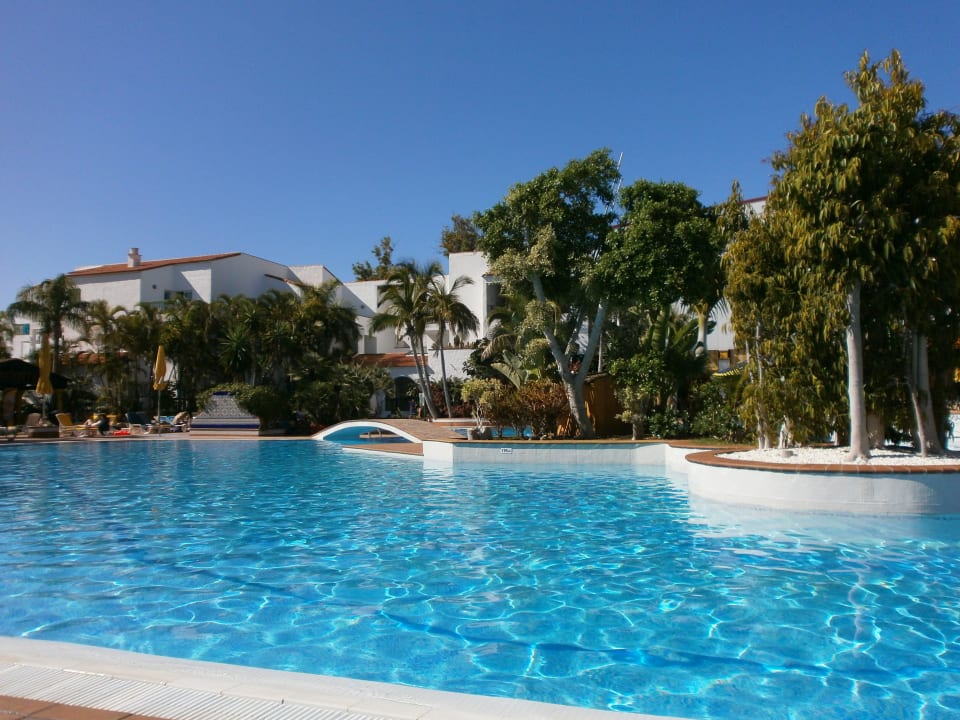 Großer Pool Park Club Europe