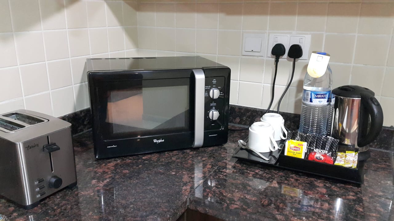 Kitchen Abidos Aparthotel Dubailand