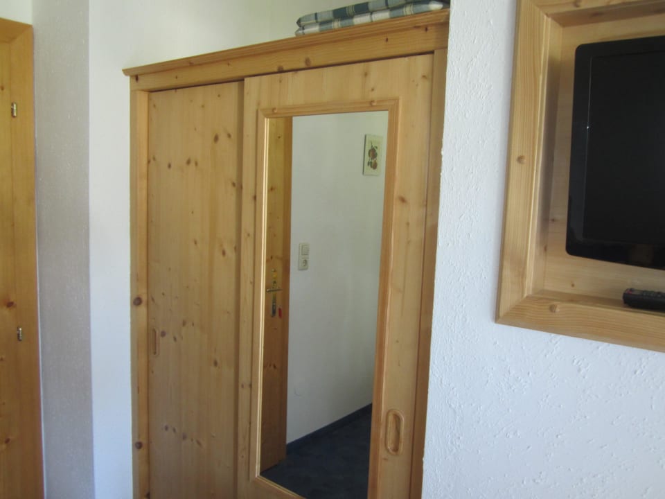 Schrank Pension Haus Helene