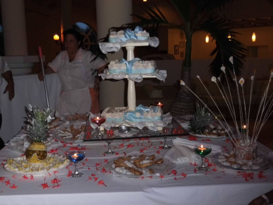 Weißer Abend in der Lobby Sol Rio De Luna y Mares