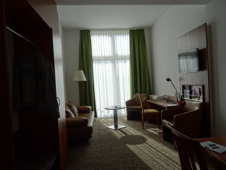 Wohnzimmer PLAZA INN Regensburg