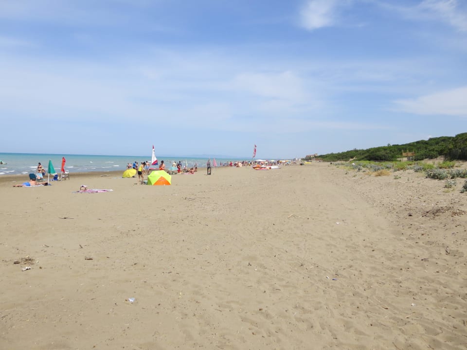 Strand direkt vor dem Resort Paradù Tuscany EcoResort
