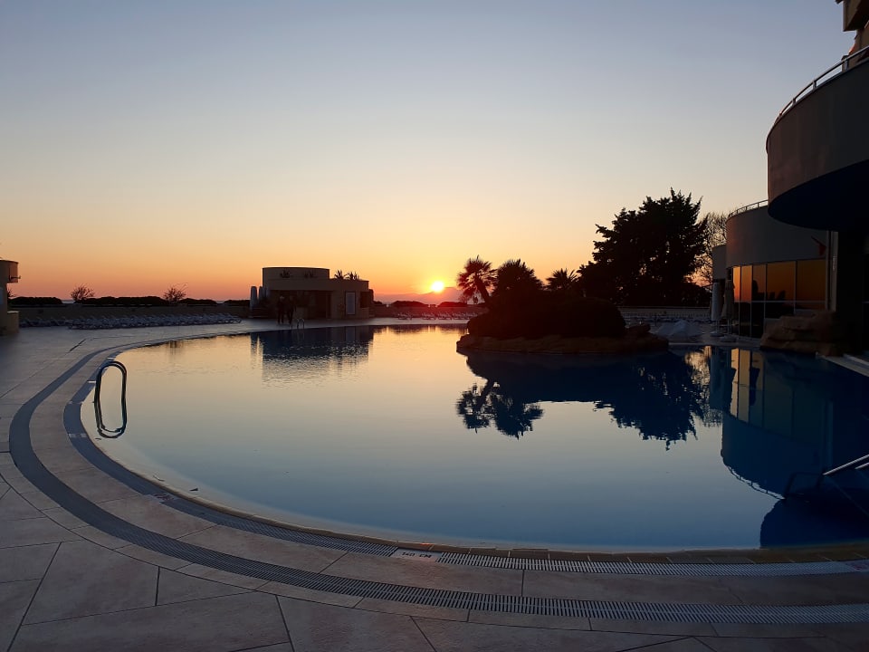 Pool Melas Resort Hotel