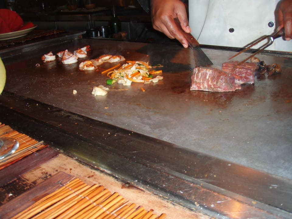 Asia Restaurant mit life coking Warwick Fiji Hotel