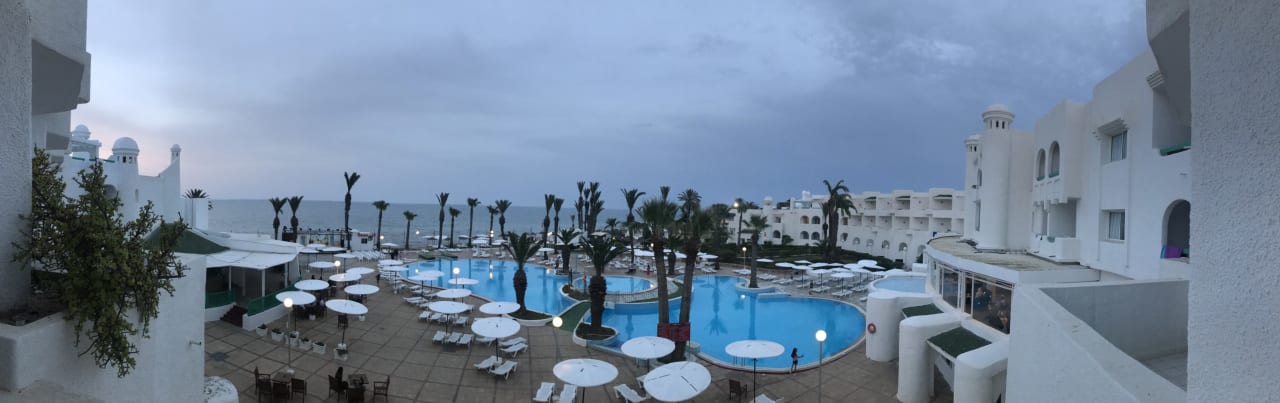 Ausblick Hotel El Mouradi Skanes Beach
