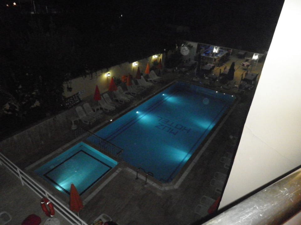 Aussicht vom Balkon Muz Hotel