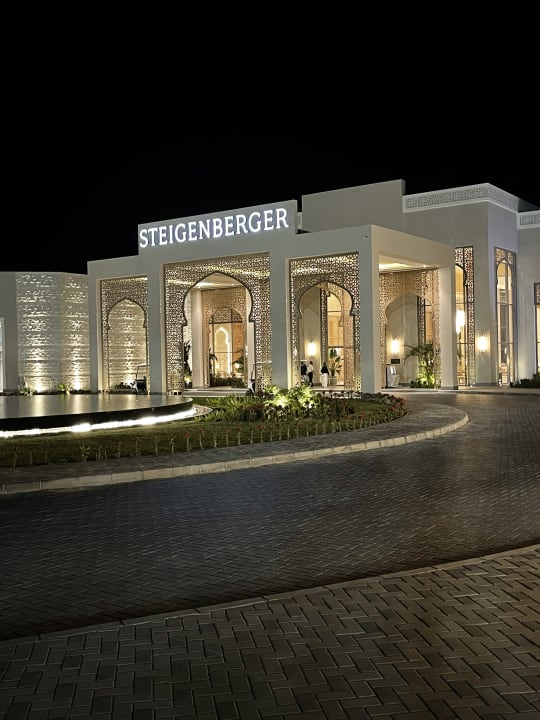 Außenansicht Steigenberger Resort Ras Soma