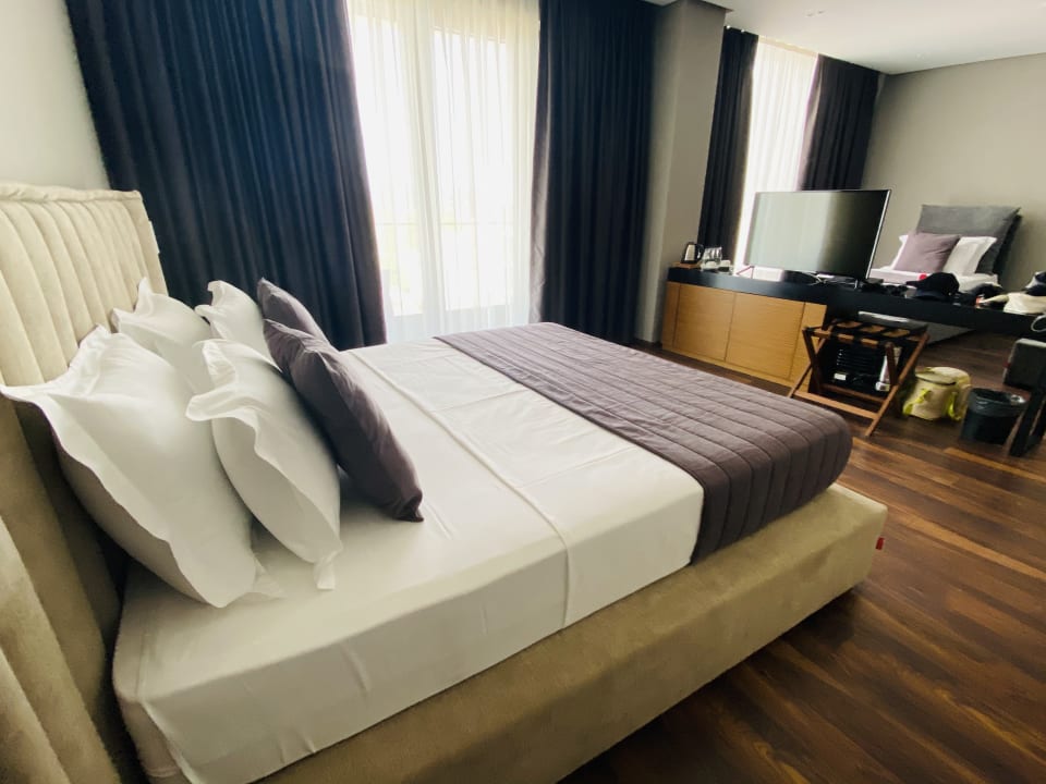 Zimmer Supreme Hotel