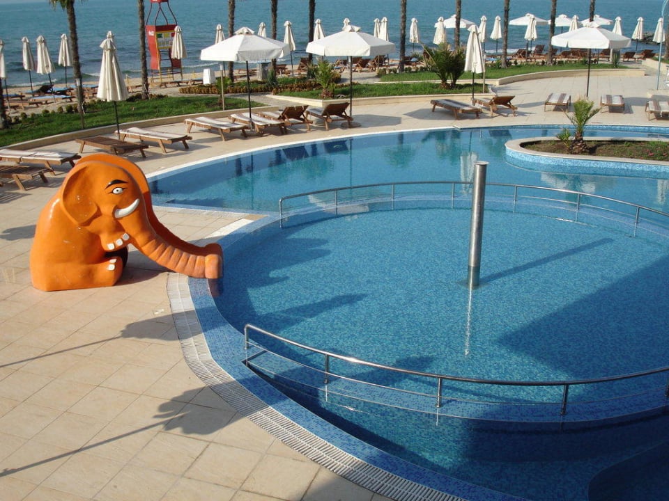 Pool für die Kleinen Hotel Zornitza Sands