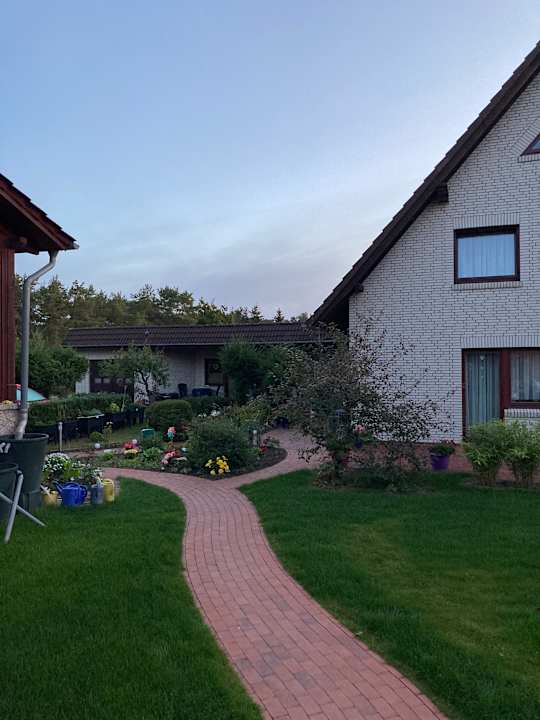 Außenansicht Zimmer & Fewo Pension Fischerhaus