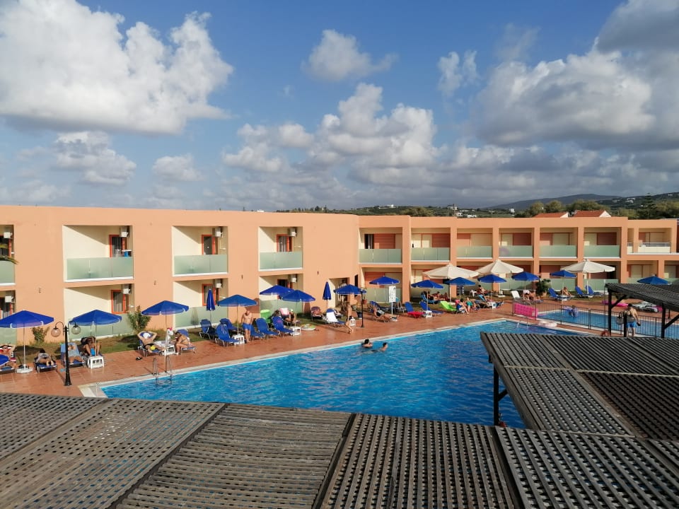 Pool Rethymno Village