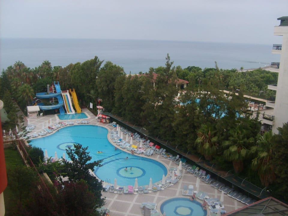 Вид из нашего номера Holiday Park Resort