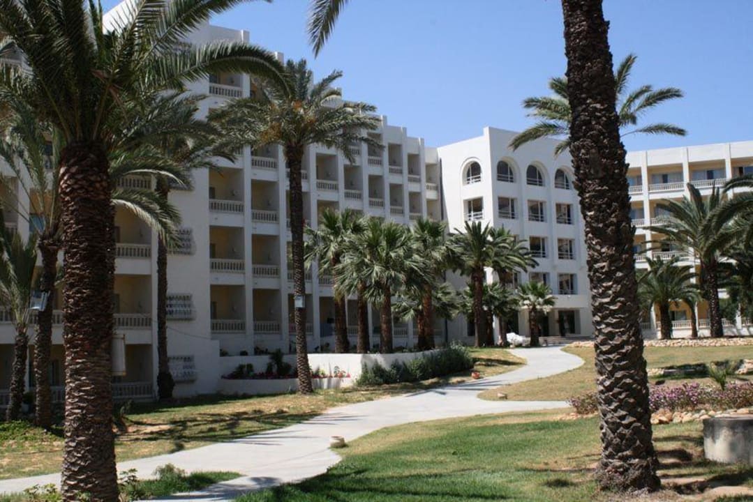 Hotel od strony basenu Hotel Marhaba Club