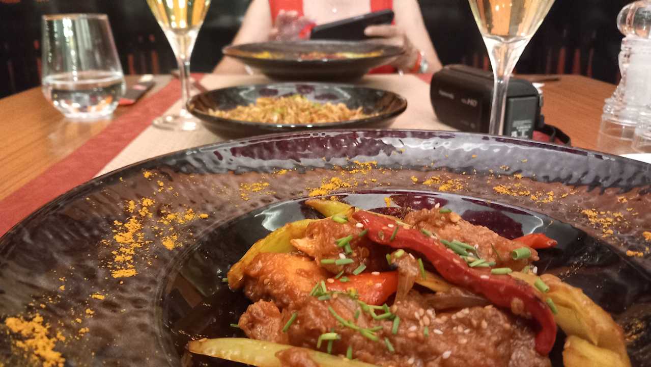 Gastro Seaden Valentine Resort & Spa
