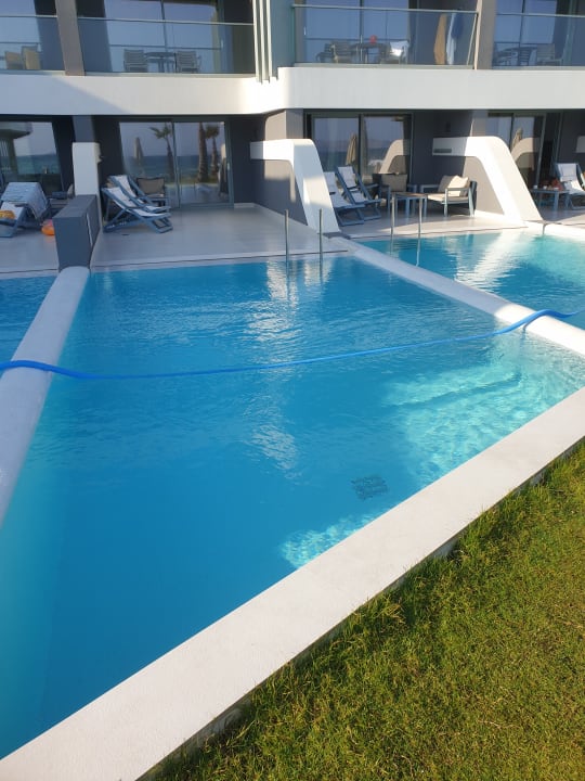 Pool Arina Beach Resort