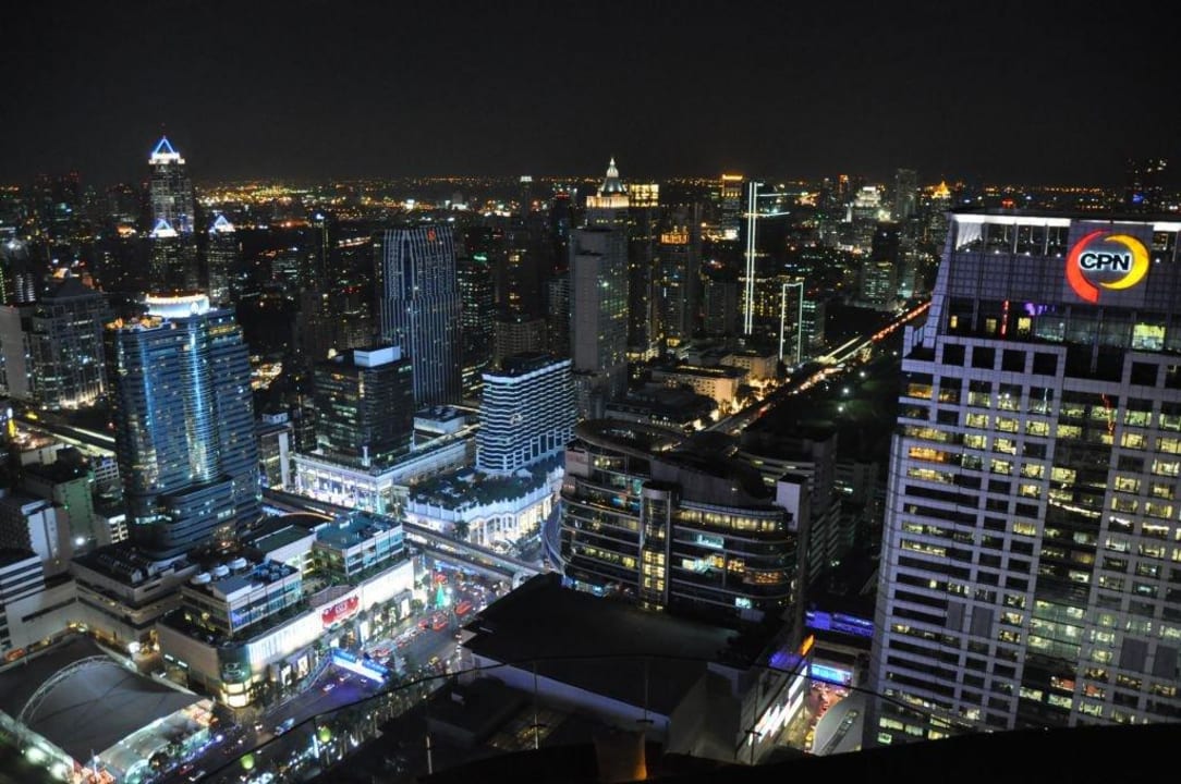 Über den Dächern von Bangkok bei Nacht... Centara Grand At CentralWorld