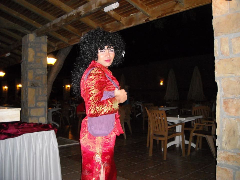 Abendshow Armas Gül Beach