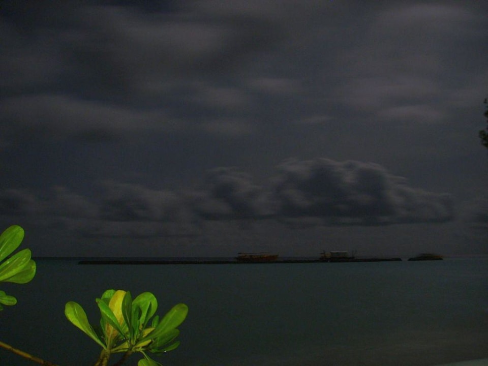 Blick bei Vollmond Summer Island Maldives