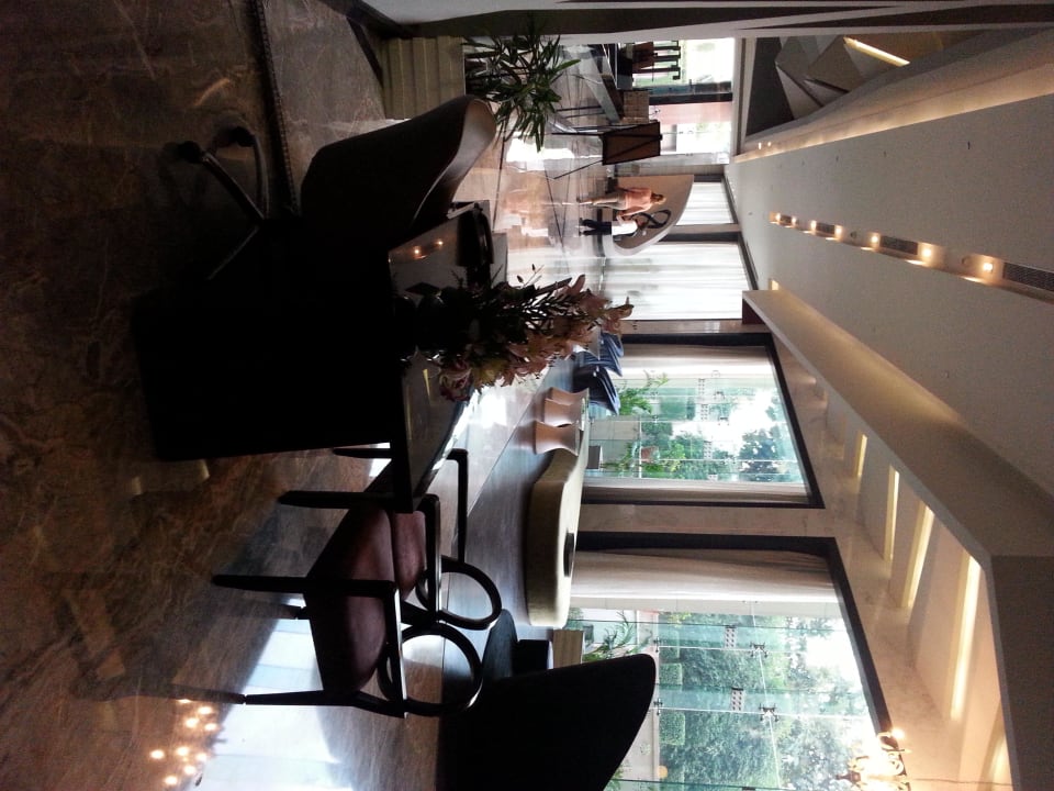 Lobby Taj Hotel & Convention Centre Agra